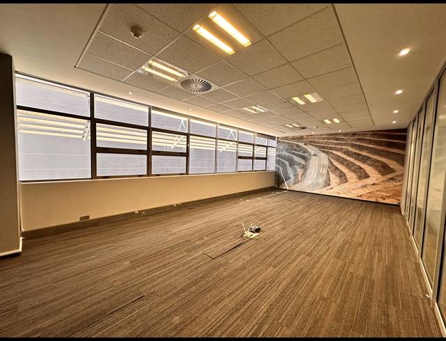698M² OFFICE TO LET IN ROSEBANK